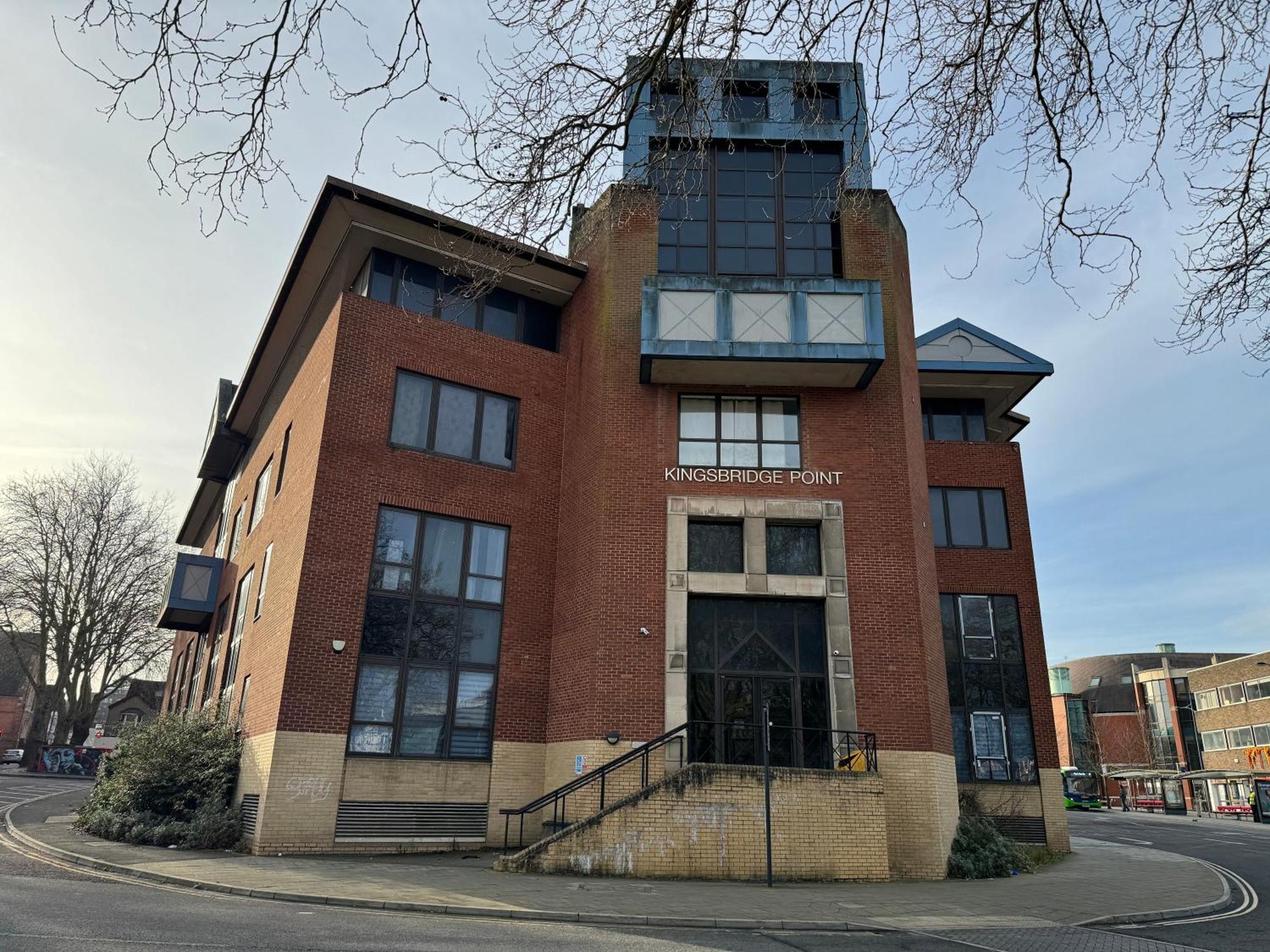 Elegant One Bedroom Apartment Swindon Exterior foto